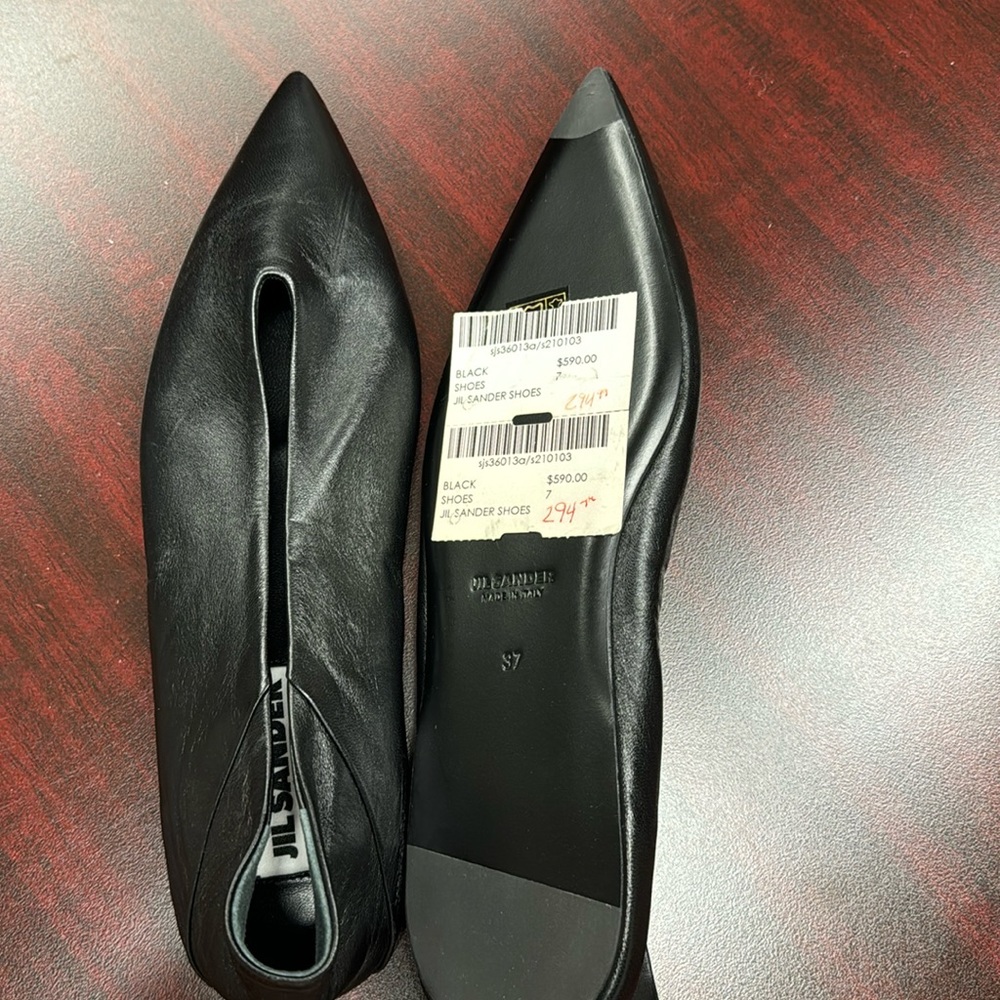NWT Jil Sander black flats.